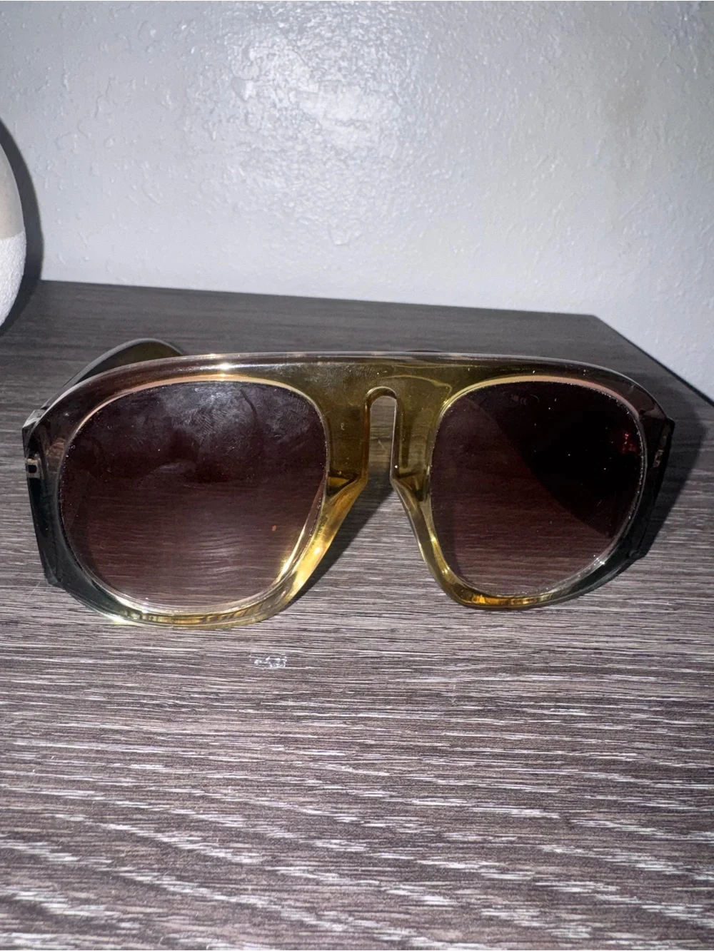 Retro Goggle Shaped Oversized Sunglasses